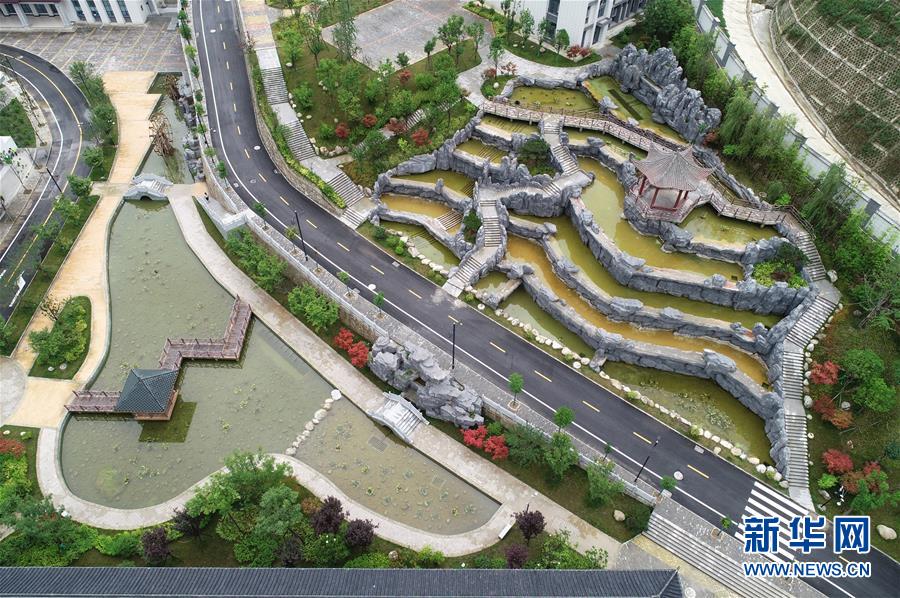 （新華視點(diǎn)&middot;圖文互動(dòng)）（2）學(xué)校建漂亮點(diǎn)本無(wú)錯(cuò)，為何這所&ldquo;豪華中學(xué)&rdquo;讓人困惑？