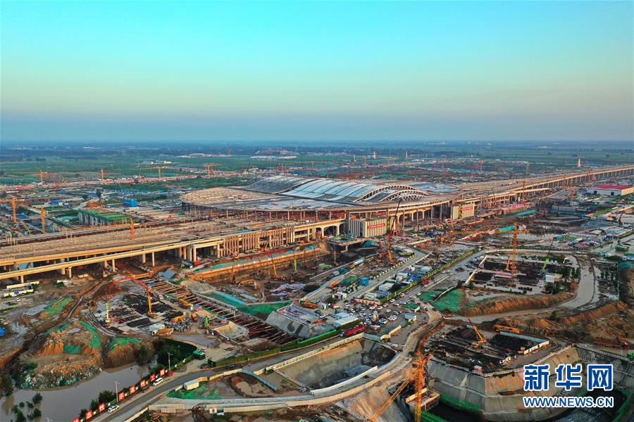 (新華全媒頭條·圖文互動(dòng))(14)“1毫米”之內(nèi)的智慧與引領(lǐng)——寫在智能高鐵京雄城際全線軌道貫通之際