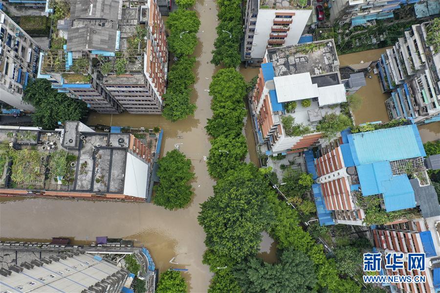 (防汛抗洪·圖文互動(dòng))(3)筑起防大汛的堅(jiān)強(qiáng)防線——重慶防御長(zhǎng)江、嘉陵江過境洪峰現(xiàn)場(chǎng)記錄