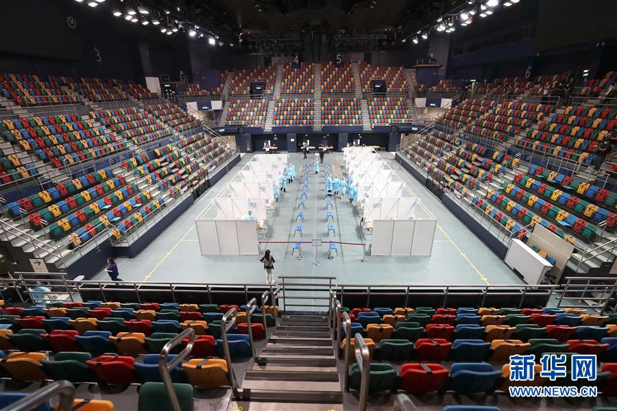 (圖文互動)(5)特寫:新冠病毒普檢首日,香港市民踴躍參與