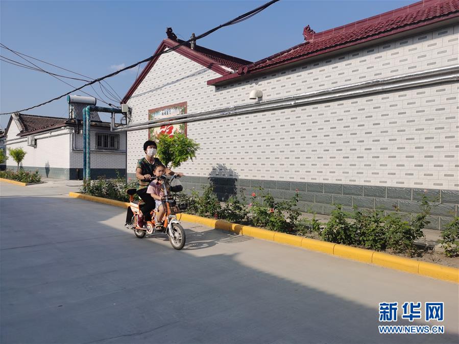 （鄉(xiāng)村振興&middot;圖文互動）（1）興家坨&ldquo;變軌&rdquo;記