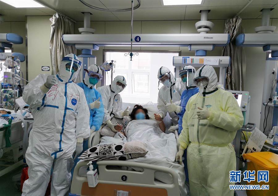 (抗疫一線醫務人員英雄群體·圖文互動)(1)合力護航生命之舟——遼寧、上海、廣東等醫療隊聯手決戰雷神山