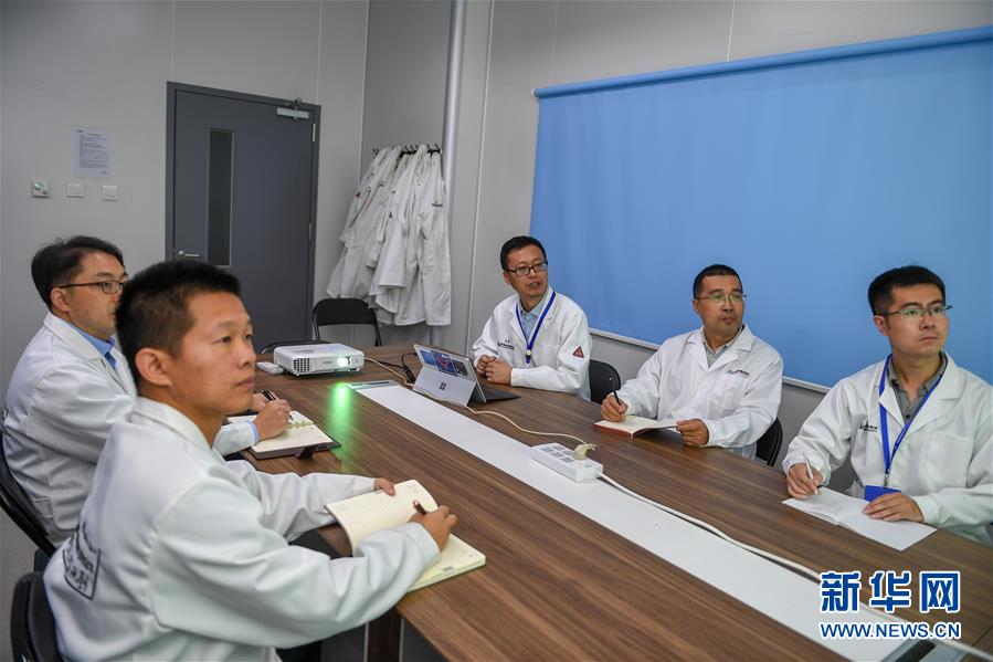 （在習(xí)近平新時(shí)代中國(guó)特色社會(huì)主義思想指引下&mdash;&mdash;新時(shí)代新作為新篇章&middot;習(xí)近平總書(shū)記關(guān)切事&middot;圖文互動(dòng)）（1）終不悔為國(guó)為民，攀高峰只爭(zhēng)朝夕&mdash;&mdash;來(lái)自科學(xué)家們的動(dòng)人故事