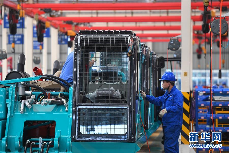 (落實“六穩”“六保”企業見聞·圖文互動)(1)“智慧工廠”引領“生產節拍”——走進山河智能一探究竟