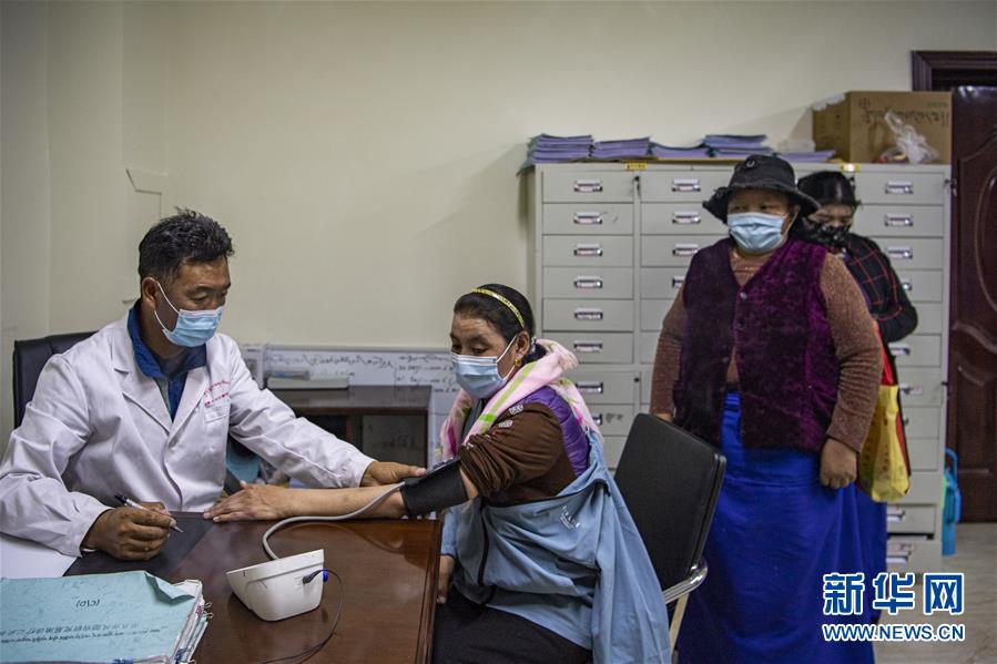 (新華全媒頭條·走向我們的小康生活·圖文互動)(6)扎西德勒,我們的新家園——西藏易地扶貧搬遷搬出幸福美好新生活