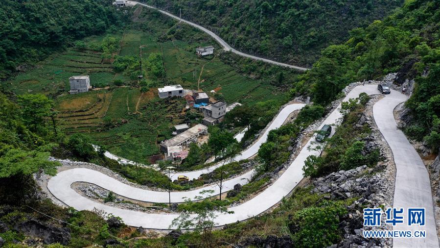 (新華全媒頭條·圖文互動)(11)決戰千山萬弄間——廣西“極貧角落”最后攻堅記
