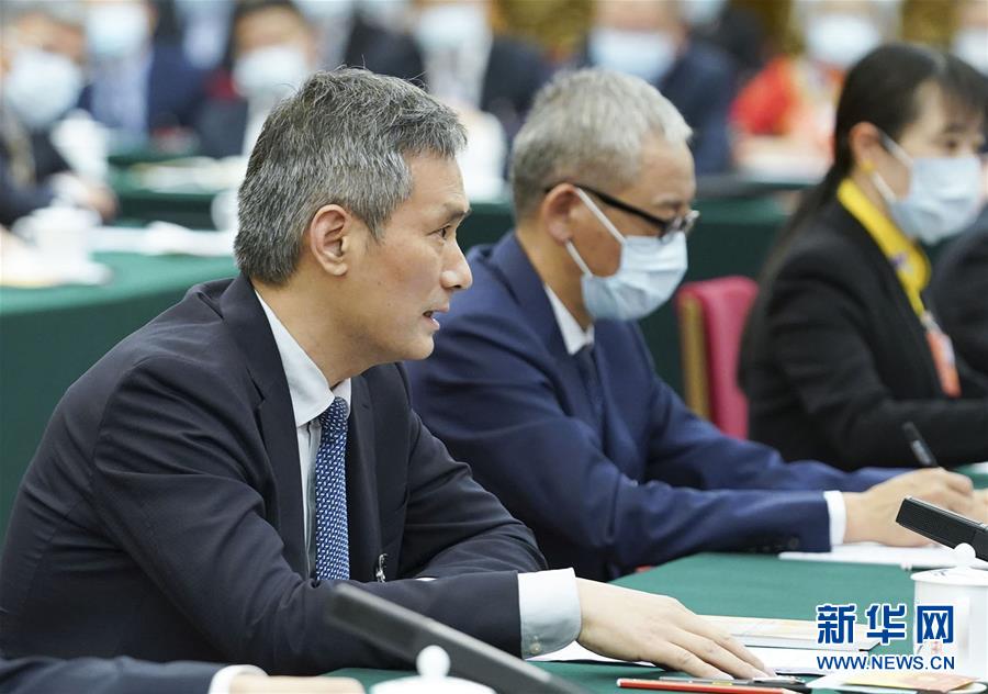 （習近平的小康故事&middot;新華網&middot;圖文互動）（8）&ldquo;真正解決好基層群眾看病難、看病貴問題&rdquo;&mdash;&mdash;習近平和群眾健康的故事