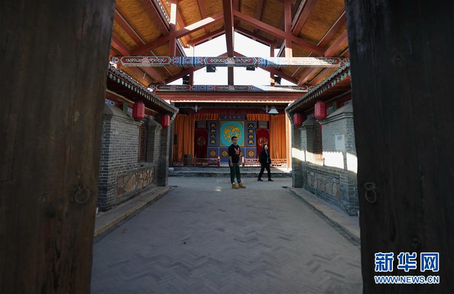 （全面建成小康社會&ldquo;百城千縣萬村調研行&rdquo;&middot;圖文互動）（4）北戴河村：藝術院落&ldquo;點亮&rdquo;鄉村致富路