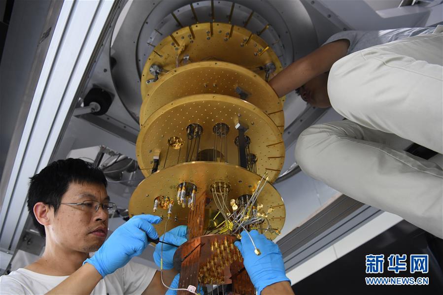 (青春的夢想 青春的奮斗·圖文互動(dòng))(4)年輕,就要無悔擔(dān)當(dāng)——青春在奉獻(xiàn)中閃光