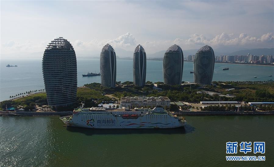 （在習近平新時代中國特色社會主義思想指引下&mdash;&mdash;新時代新作為新篇章&middot;總書記關切開放事&middot;圖文互動）（3）開放的故事講不完&mdash;&mdash;海南開放再&ldquo;提速&rdquo;