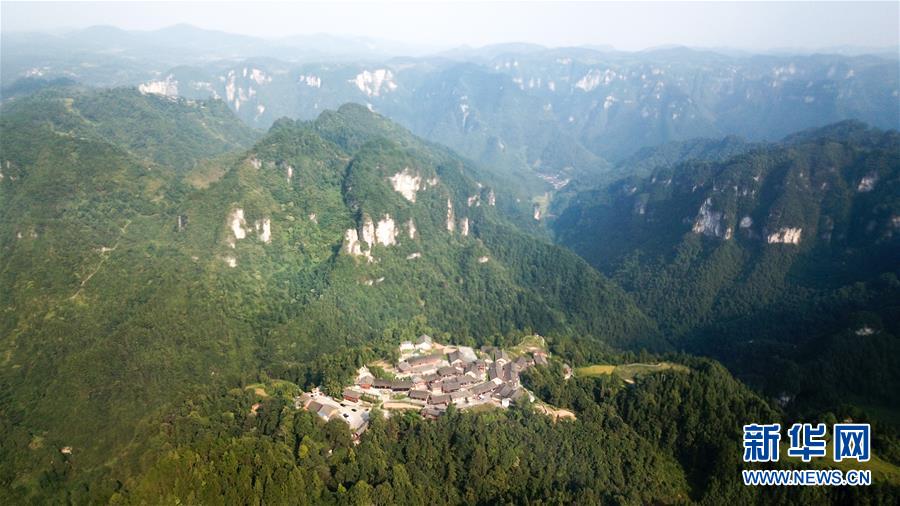 (在習近平新時代中國特色社會主義思想指引下——新時代新作為新篇章·總書記關切脫貧事·圖文互動)(1)精準扶貧:提速脫貧奔小康