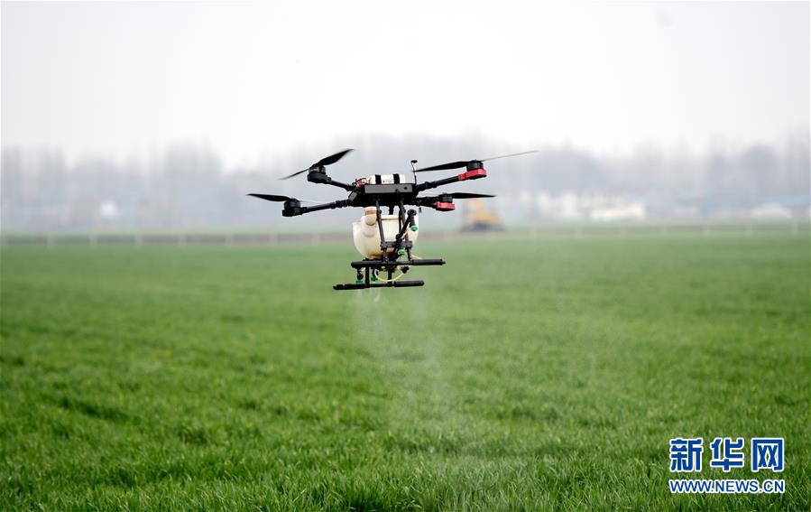 （在習近平新時代中國特色社會主義思想指引下&mdash;&mdash;新時代新作為新篇章&middot;習近平總書記關切事&middot;圖文互動）（1）為農田注入硬核生產力&mdash;&mdash;一些地方春耕中農業科技創新掃描