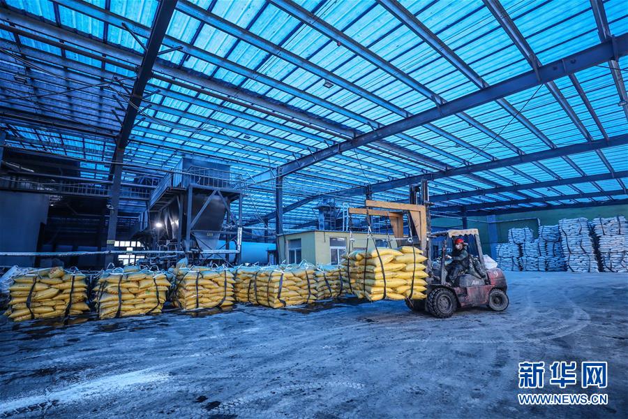 (在習(xí)近平新時(shí)代中國(guó)特色社會(huì)主義思想指引下——新時(shí)代新作為新篇章·習(xí)近平總書記關(guān)切事·圖文互動(dòng))(3)春耕忙 信心足——谷雨時(shí)節(jié)走馬東北直擊糧事