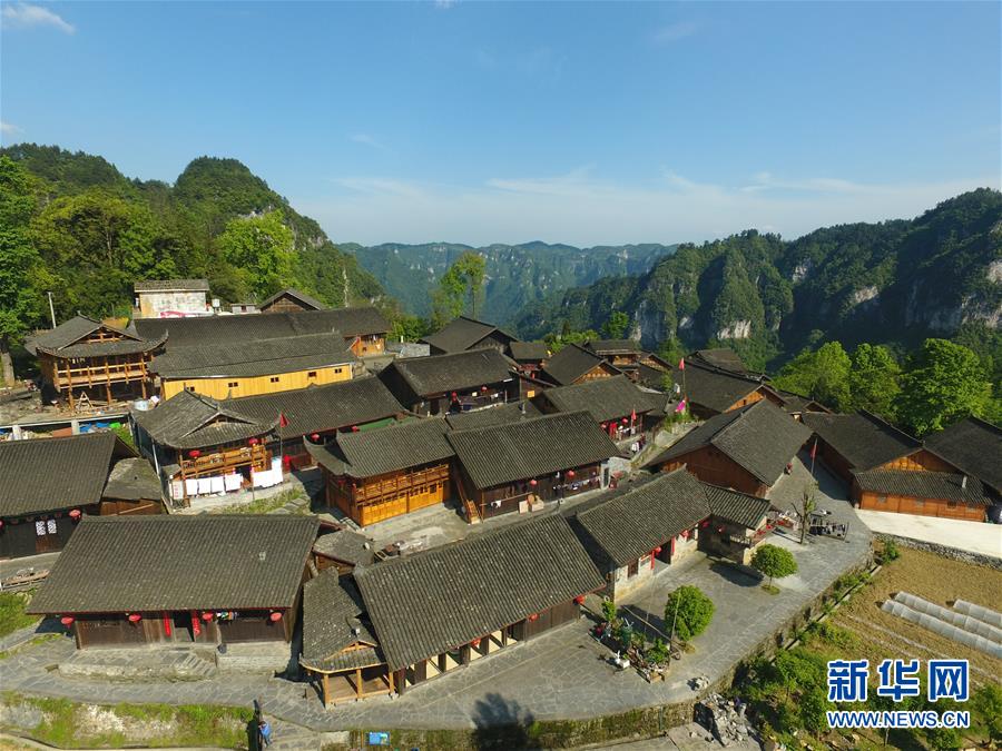 （新華全媒頭條&middot;圖文互動(dòng)）（6）初夏，循著總書(shū)記的腳步探訪產(chǎn)業(yè)扶貧新事