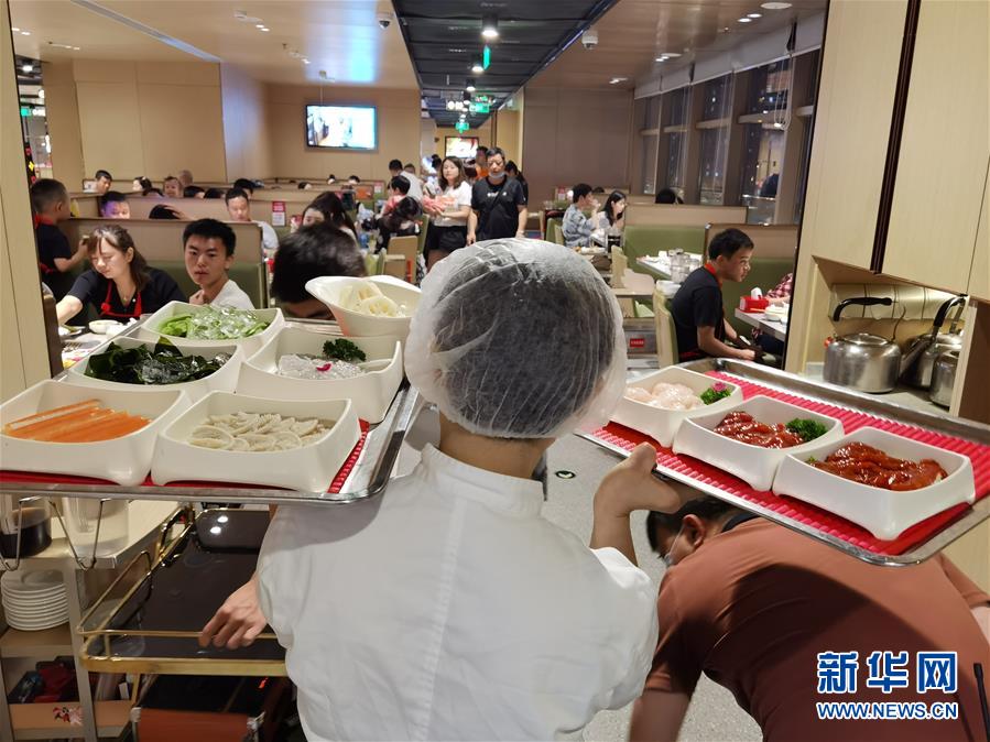 (在習近平新時代中國特色社會主義思想指引下——新時代新作為新篇章·習近平總書記關切事·圖文互動)(2)珍惜盤中餐,狠剎浪費風——各地積極行動堅決制止餐飲浪費