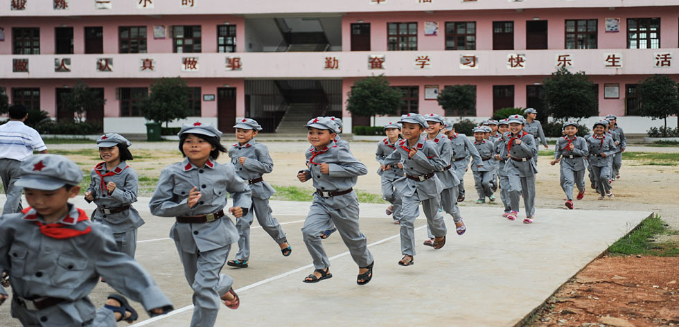 革命老區江西蓮花縣甘祖昌紅軍小學舉行&ldquo;六一&rdquo;感恩慶祝活動
