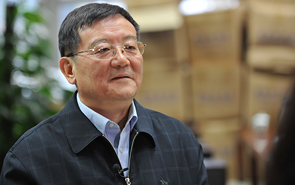 【第一期】徐樂江:當(dāng)好黨和政府聯(lián)系非公有制經(jīng)濟(jì)人士的橋梁紐帶