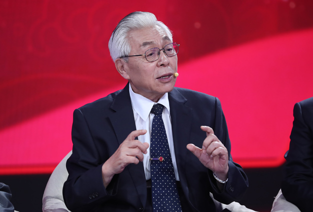 月亮離地球最近，是到達各個遙遠天體的一個&lsquo;轉運站&rsquo;。