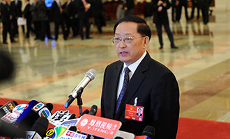 住建部部長陳政高接受記者采訪