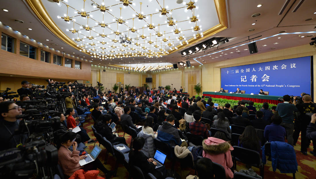 回放：教育部長袁貴仁就&ldquo;教育改革和發展&rdquo;答記者問