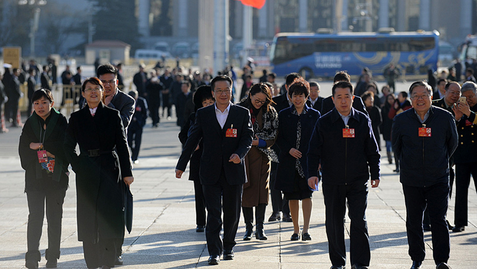 政協委員步入會場