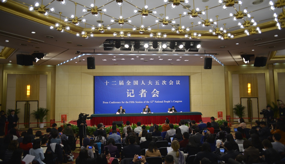 回放:環保部部長陳吉寧就“加強生態環境保護”答記者問