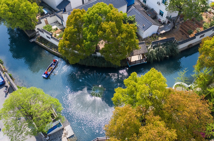 新華社評論員:堅持"五個根本"，頂風破浪前行