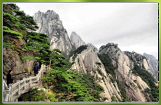 “神峰迎日”黃山