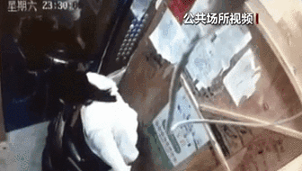 電梯內突發自燃 電動車進樓怎么禁？ 發現電瓶車有起火苗頭應立刻撤離