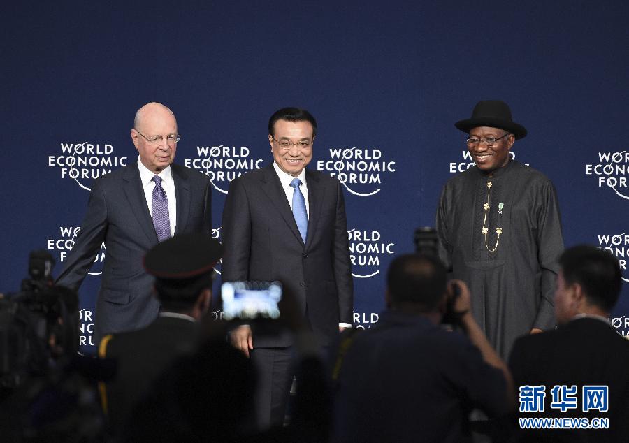 5月8日，中國國務院總理李克強在阿布賈出席第24屆世界經濟論壇非洲峰會全會，發表題為《共同推動非洲發展邁上新臺階》的特別致辭。新華社記者 李學仁 攝 