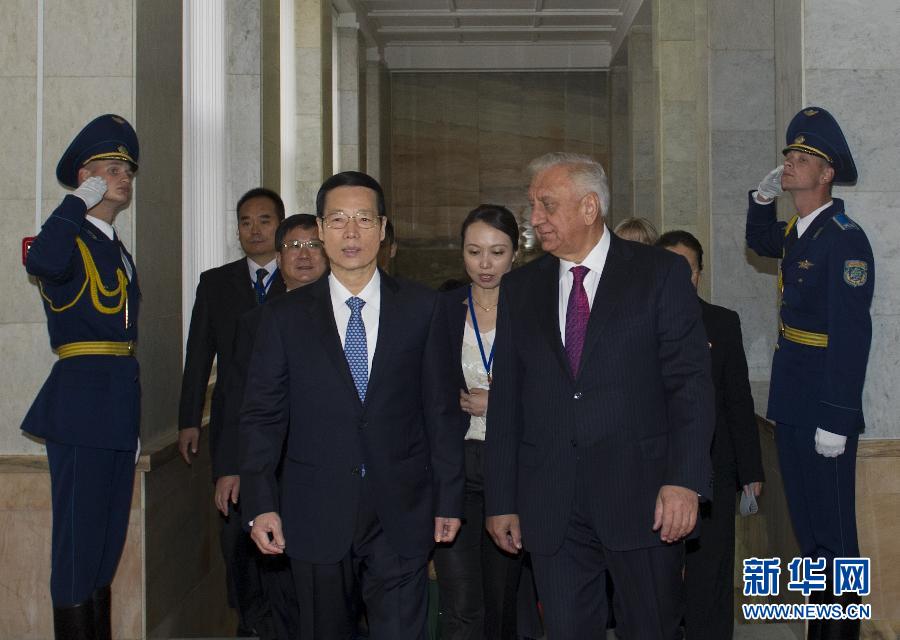 9月27日，應邀訪問白俄羅斯的國務院副總理張高麗在明斯克同白俄羅斯總理米亞斯尼科維奇舉行會談。 新華社記者王曄攝