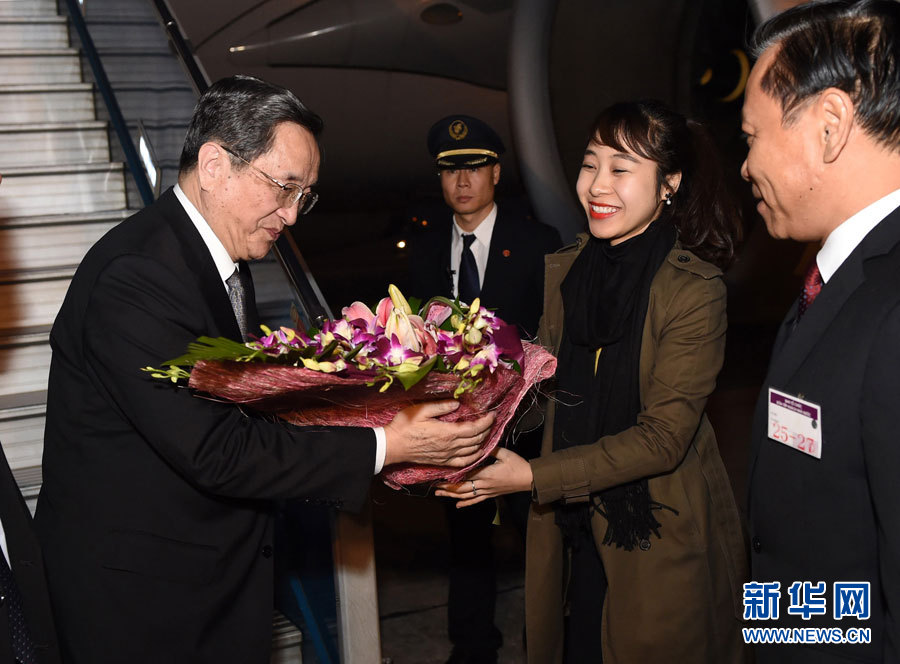 12月25日至27日，中共中央政治局常委、全國政協(xié)主席俞正聲對越南進(jìn)行正式訪問。這是12月25日，俞正聲抵達(dá)河內(nèi)，開始對越南進(jìn)行正式訪問。 新華社記者馬占成攝