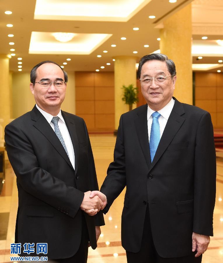 12月25日至27日，中共中央政治局常委、全國政協(xié)主席俞正聲對越南進(jìn)行正式訪問。這是12月26日，俞正聲在河內(nèi)與越南祖國陣線主席阮善仁舉行會(huì)談。 新華社記者劉建生攝