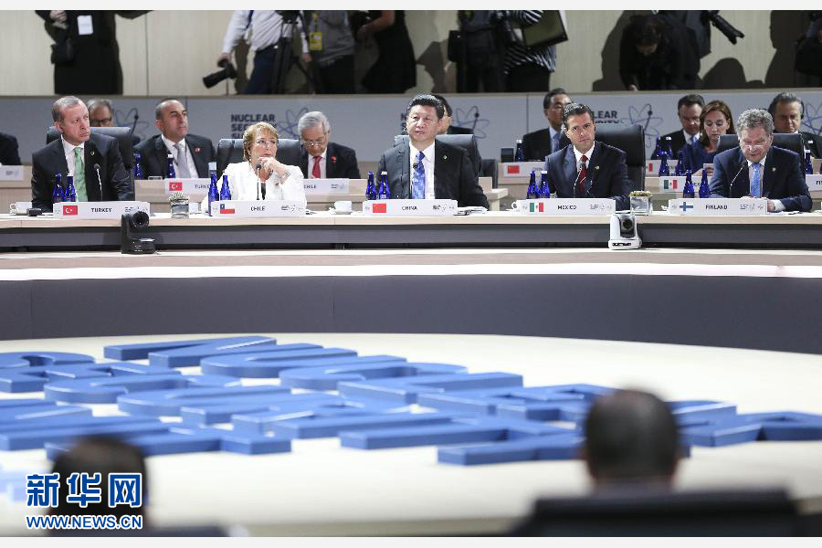 4月1日,第四屆核安全峰會在美國首都華盛頓舉行。國家主席習近平出席并發(fā)表題為《加強國際核安全體系,推進全球核安全治理》的重要講話。新華社記者蘭紅光攝 4月1日,第四屆核安全峰會在美國首都華盛頓舉行。國家主席習近平出席并發(fā)表題為《加強國際核安全體系,推進全球核安全治理》的重要講話。新華社記者蘭紅光攝