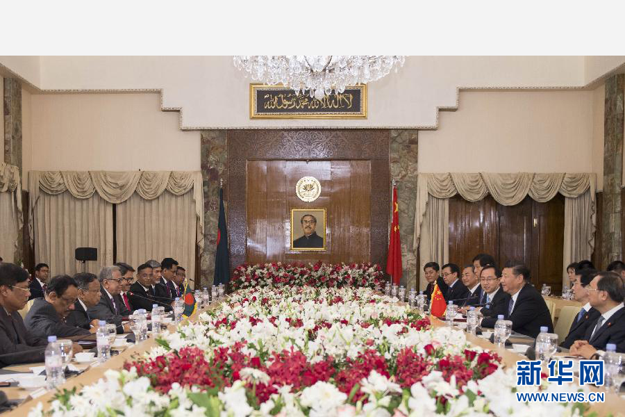 10月14日，國家主席習近平在達卡會見孟加拉國總統哈米德。新華社記者謝環馳攝 