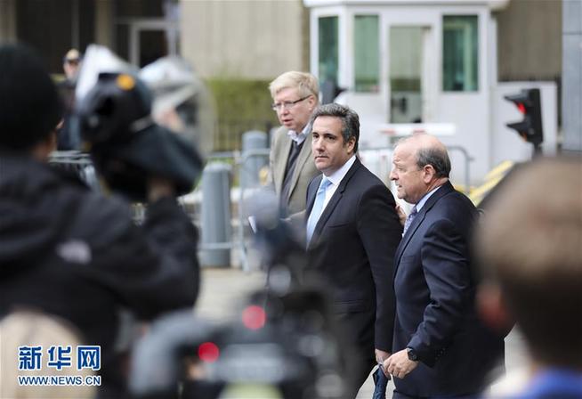 (國際·圖文互動)(1)“通俄門”調查節外生枝 特朗普出手反制難