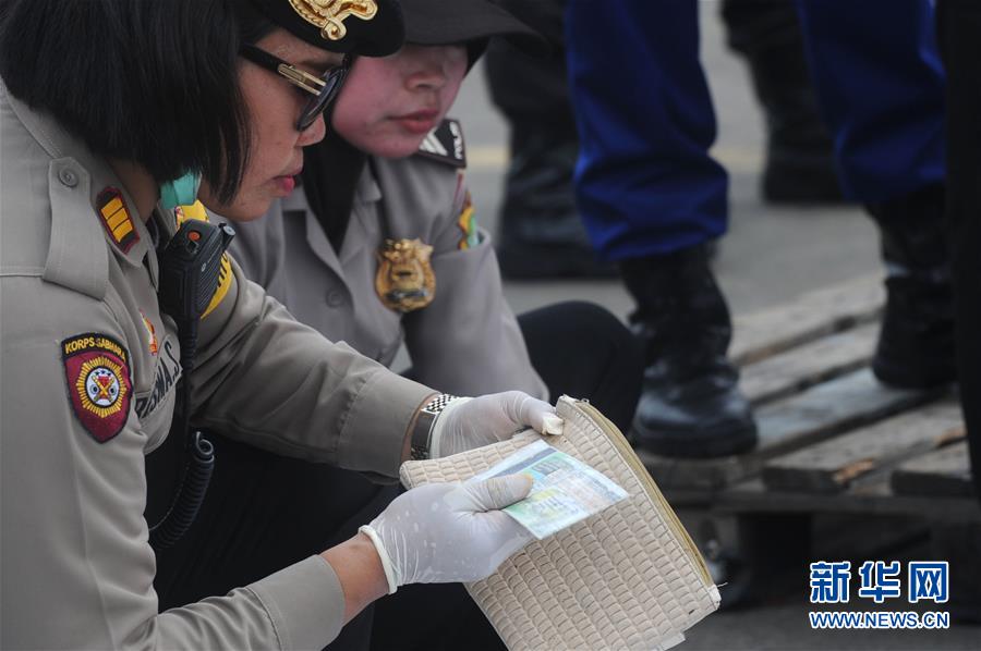 (國際)(2)印尼:失事客機未發生空中爆炸 已打撈起部分遇難者遺體