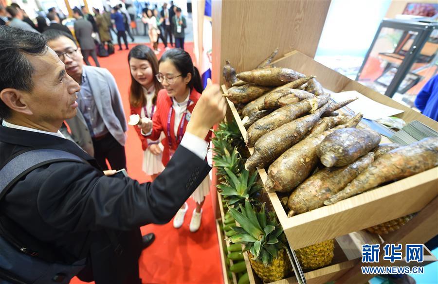 （新華全媒頭條&middot;圖文互動）（9）人間正道 浩蕩前行&mdash;&mdash;習近平主席出席首屆中國國際進口博覽會紀實