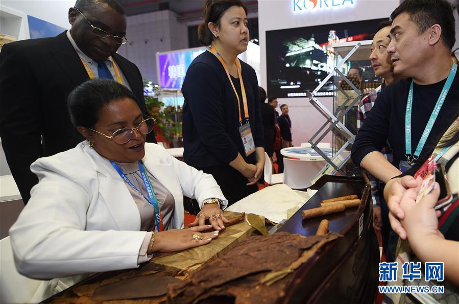 （新華全媒頭條&middot;圖文互動(dòng)）（8）共享中國(guó)機(jī)遇 共創(chuàng)美好未來&mdash;&mdash;聆聽首屆中國(guó)國(guó)際進(jìn)口博覽會(huì)上的開放發(fā)展奏鳴曲  