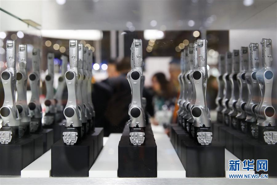 （新華全媒頭條&middot;聚焦進(jìn)口博覽會(huì)&middot;圖文互動(dòng)）（3）匯聚世界經(jīng)濟(jì)前行的浩蕩潮流&mdash;&mdash;從首屆中國國際進(jìn)口博覽會(huì)看全球合作發(fā)展新趨勢