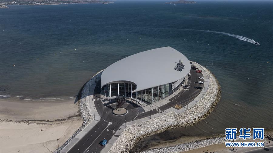 (新華全媒頭條·圖文互動)(2)特稿:深化周邊友好 共促亞太繁榮——寫在習近平主席出席亞太經(jīng)合組織第二十六次領(lǐng)導(dǎo)人非正式會議,對巴布亞新幾內(nèi)亞、文萊和菲律賓進行國事訪問并在巴新同建交太平洋島國領(lǐng)導(dǎo)人會晤之際