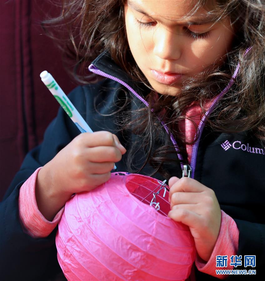 （國際&middot;圖文互動(dòng)）（2）到洛杉磯農(nóng)夫市場紅紅火火過大年