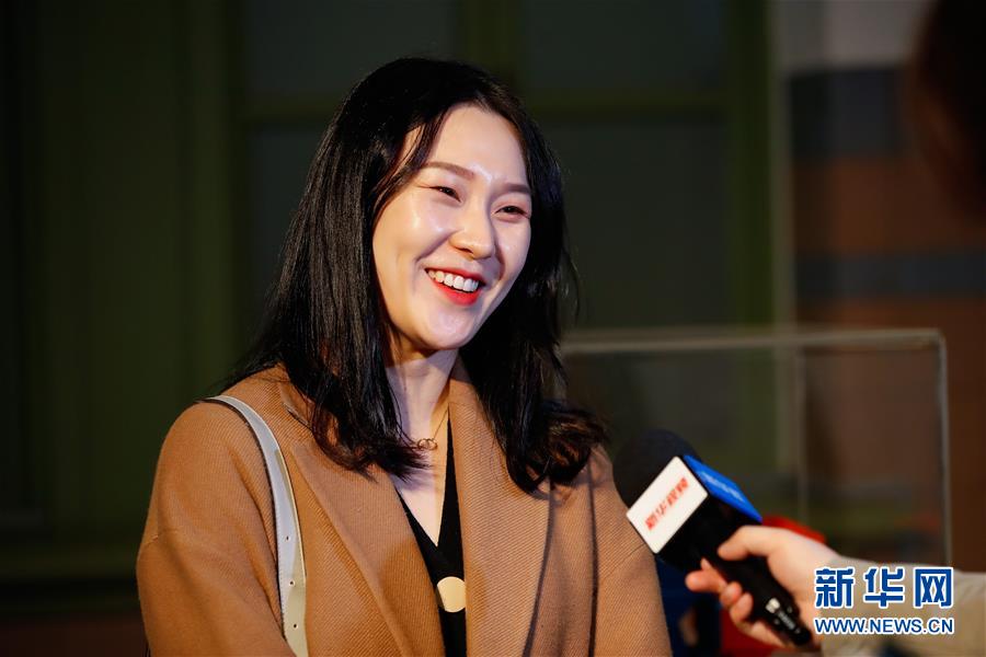 （國際&middot;圖文互動）（3）通訊：敲響半島和平鐘聲&mdash;&mdash;走訪韓朝非軍事區(qū)首爾藝術展