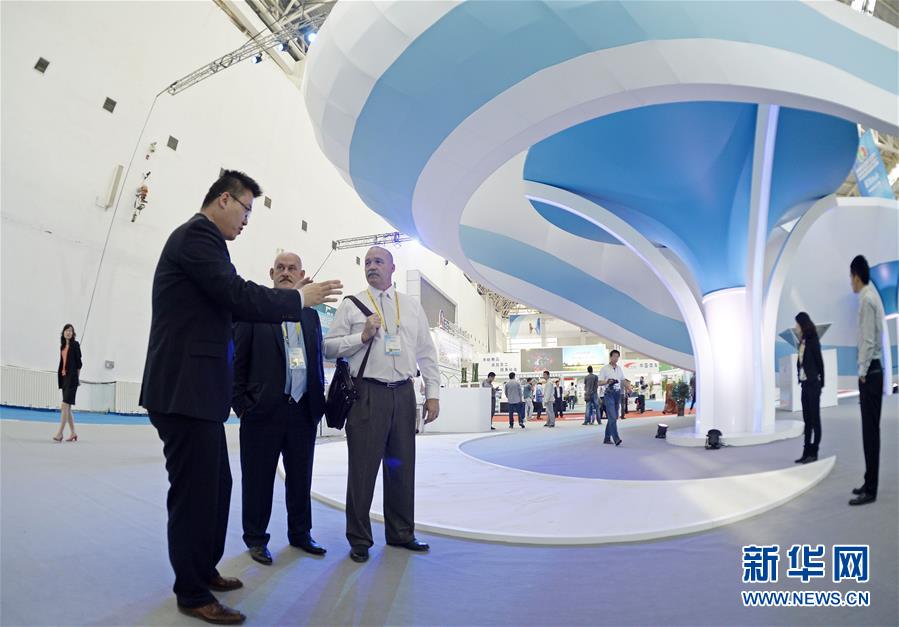 （新華全媒頭條&middot;圖文互動(dòng)）（13）舟舶繼路辟新天　商使交屬煥新顏&mdash;&mdash;寫在第四屆中阿博覽會(huì)開(kāi)幕之際