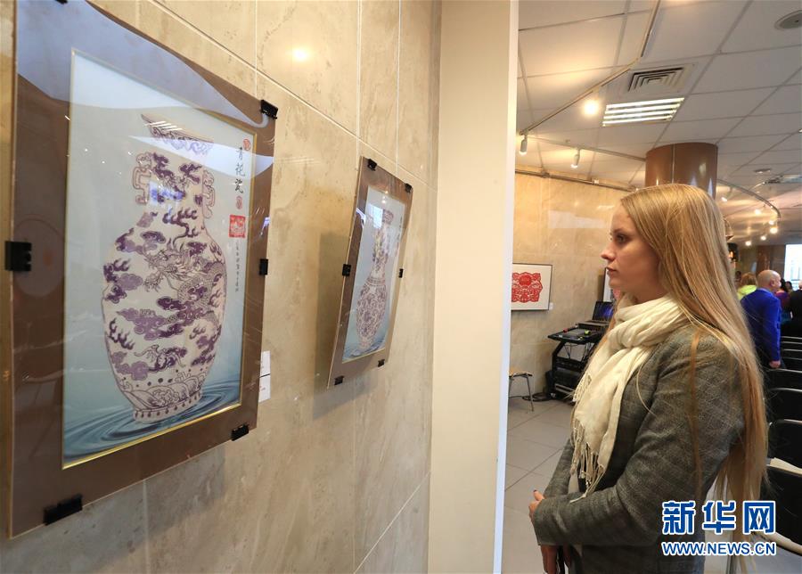 （國際）（3）中白民間藝術精品展在白俄羅斯開幕