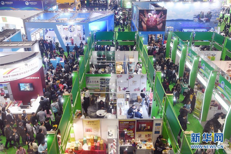 (新華全媒頭條·圖文互動(dòng))(4)中國市場(chǎng) 世界共享——進(jìn)博會(huì)勾勒共贏畫卷
