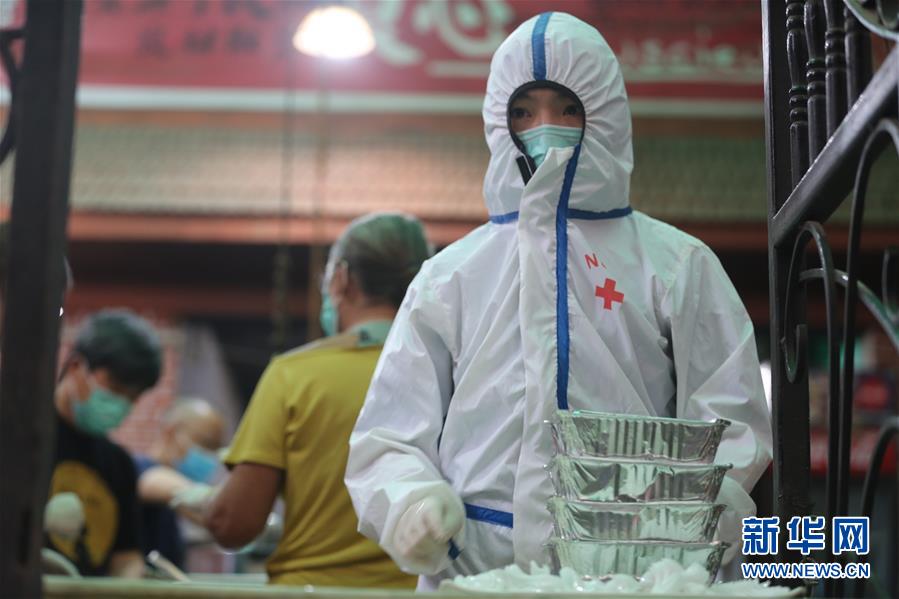 (國(guó)際疫情 ·圖文互動(dòng))(6)通訊:加德滿都中國(guó)人奉獻(xiàn)的“愛心便當(dāng)”