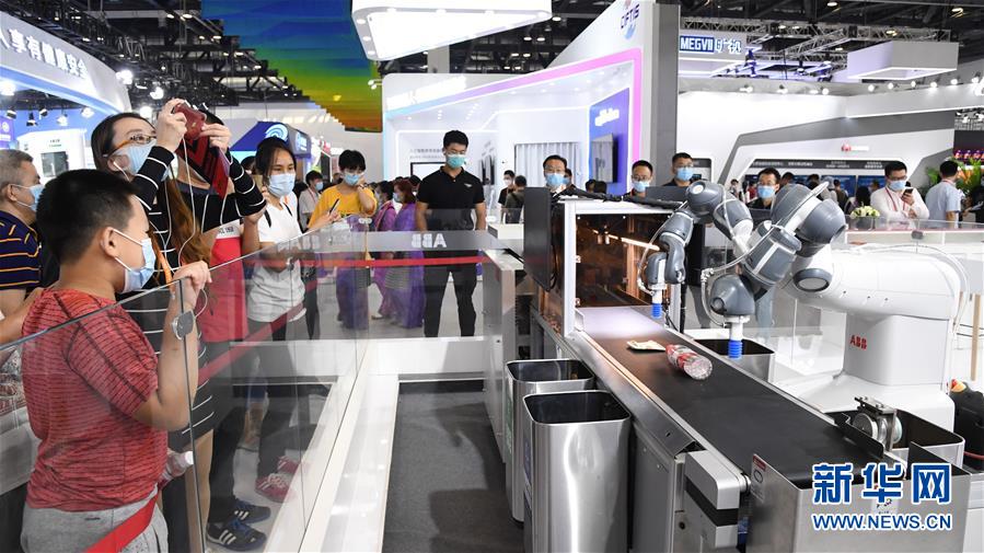 （2020服貿會）（4）各顯神通的&ldquo;機器伙伴&rdquo;