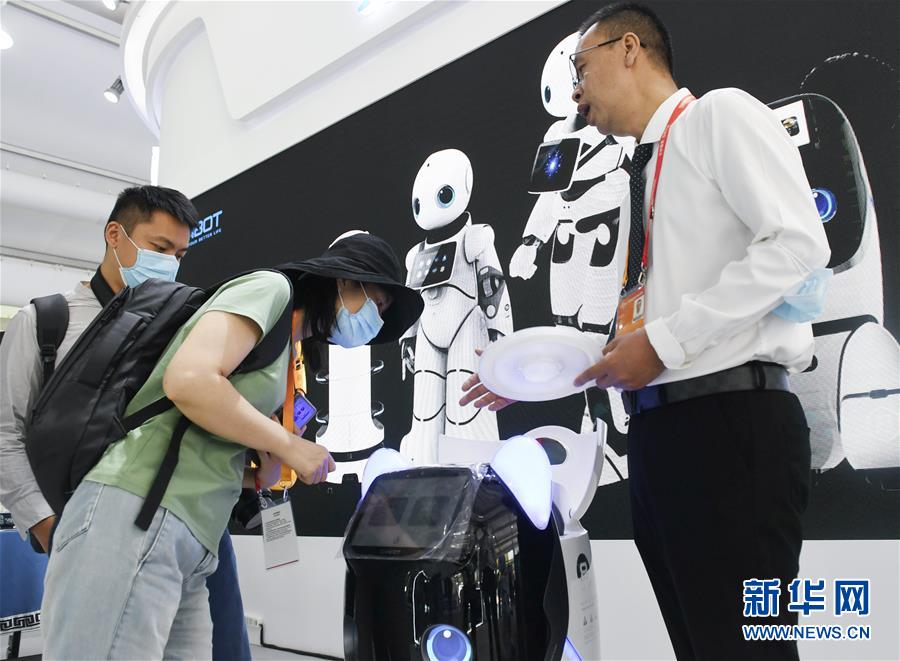 （2020服貿會）（13）各顯神通的&ldquo;機器伙伴&rdquo;