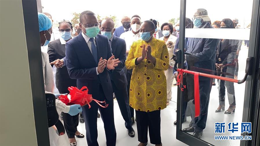 (國際疫情·圖文互動)(6)華大基因承建 安哥拉“火眼”新冠檢測實(shí)驗(yàn)室揭幕